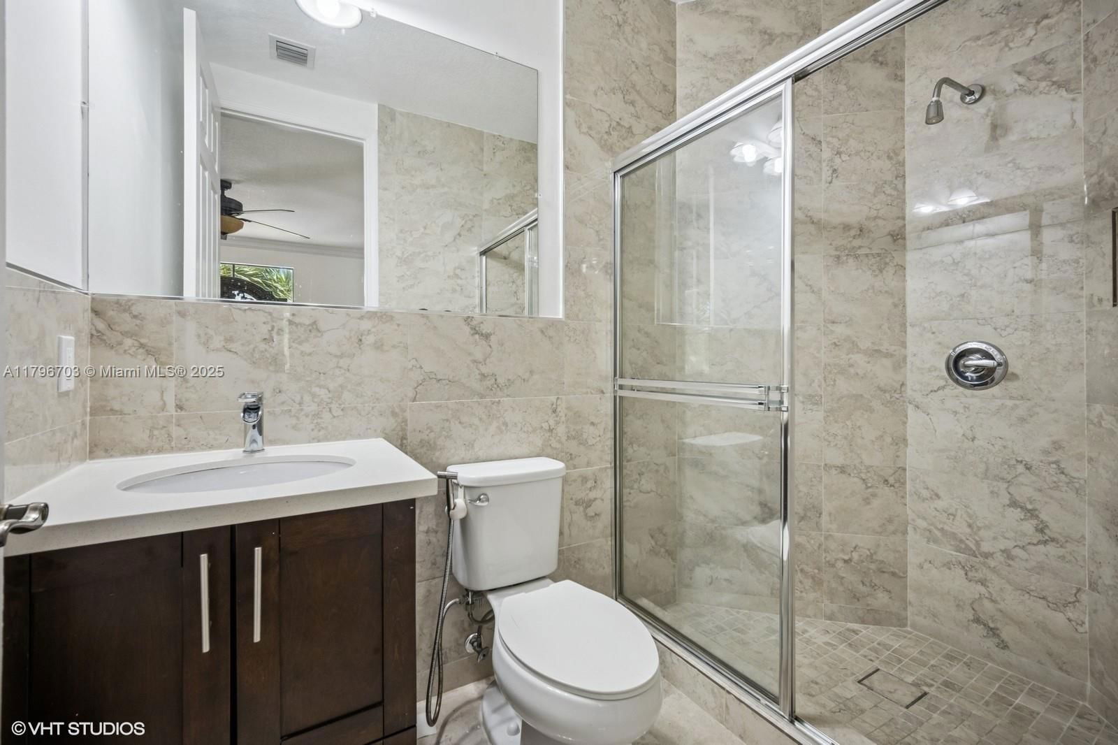 Real estate property located at 19058 17th Ct, Broward, Harbour Lakes Estates, Miramar, FL