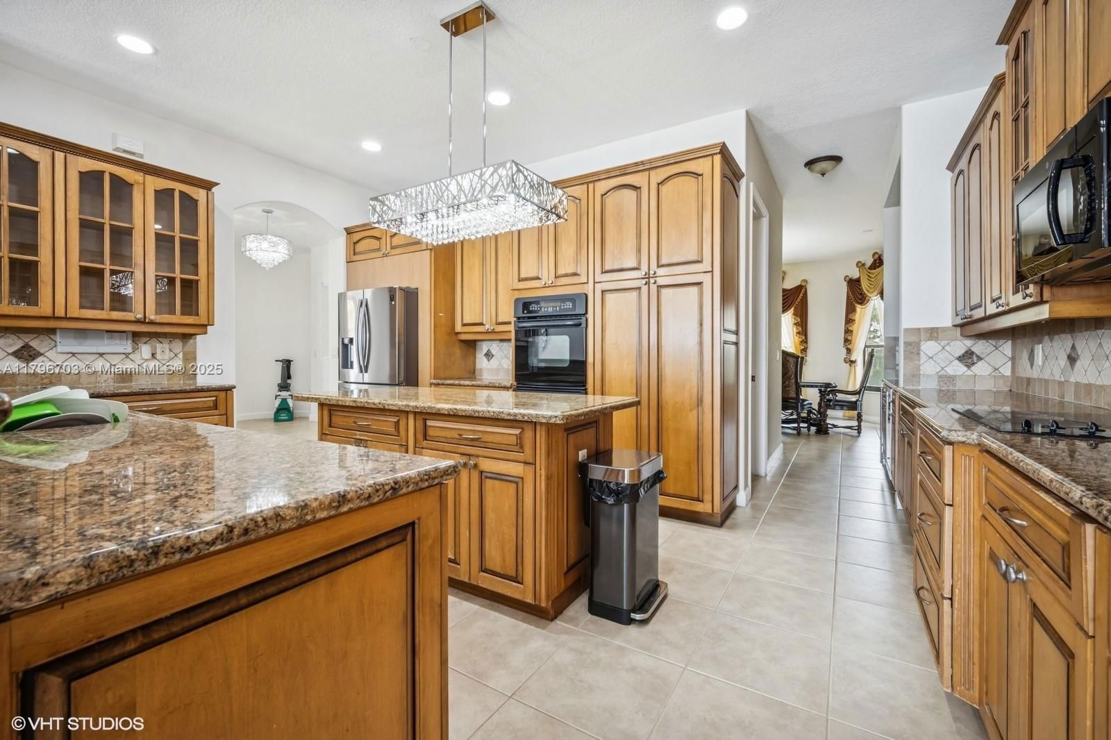 Real estate property located at 19058 17th Ct, Broward, Harbour Lakes Estates, Miramar, FL