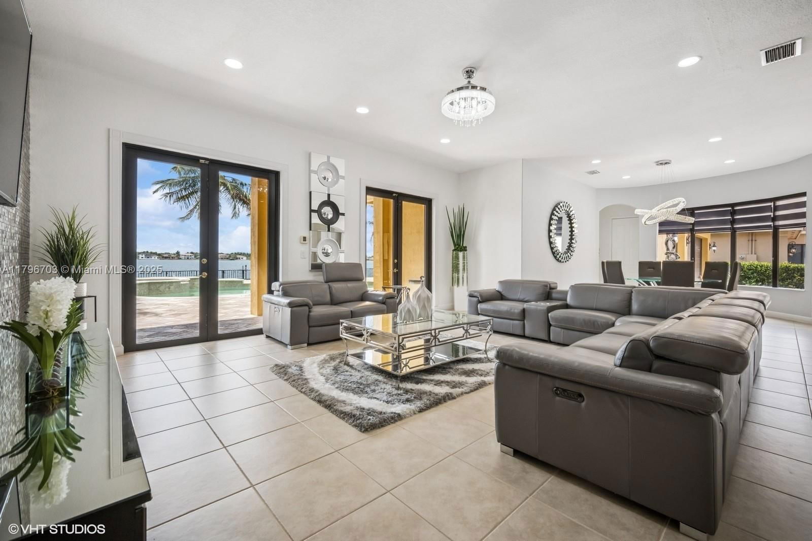 Real estate property located at 19058 17th Ct, Broward, Harbour Lakes Estates, Miramar, FL
