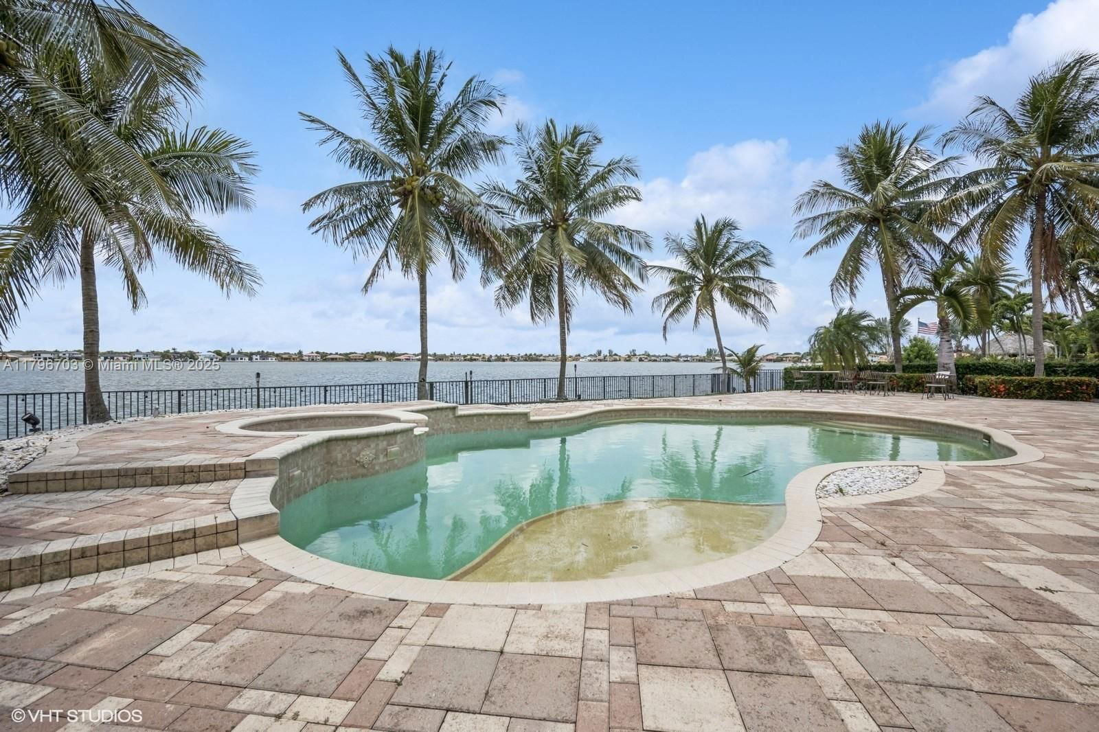 Real estate property located at 19058 17th Ct, Broward, Harbour Lakes Estates, Miramar, FL