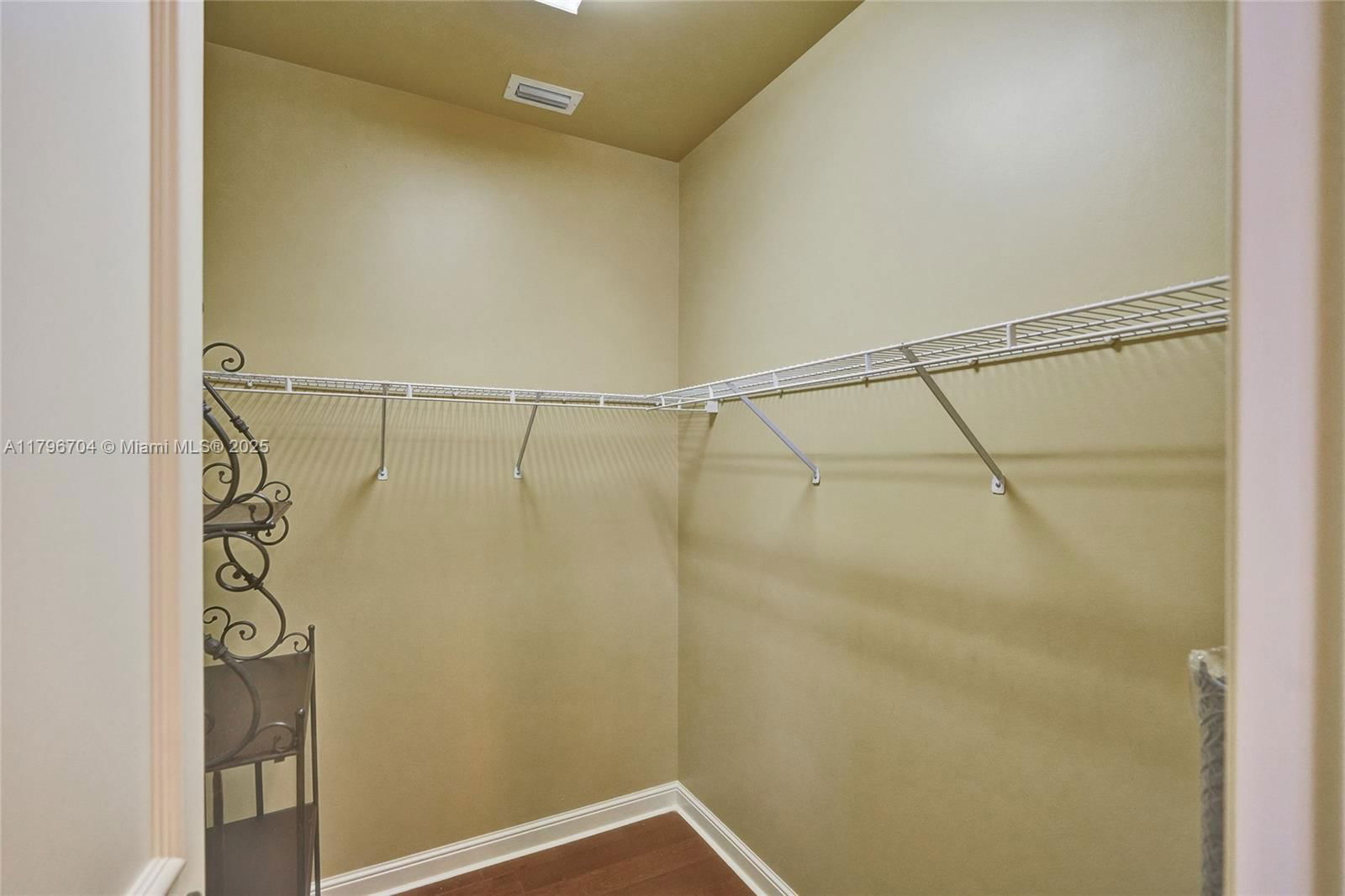 Real estate property located at 10233 66th Dr, Broward, Fox Ridge Estates, Parkland, FL