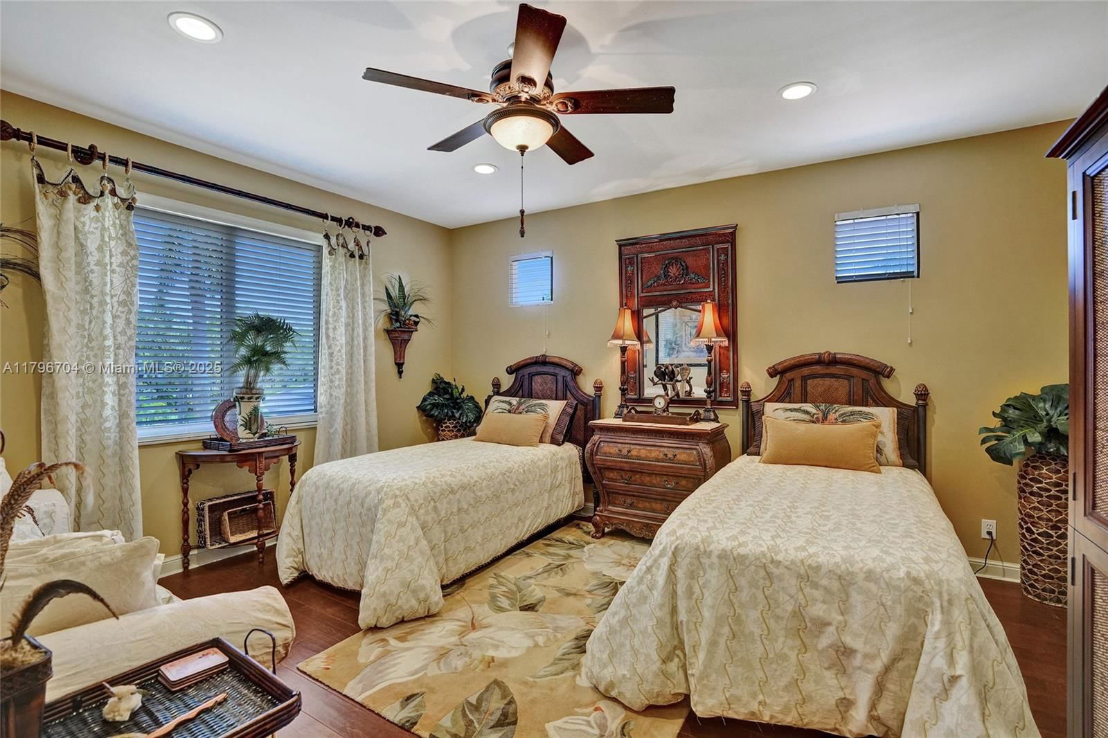 Real estate property located at 10233 66th Dr, Broward, Fox Ridge Estates, Parkland, FL