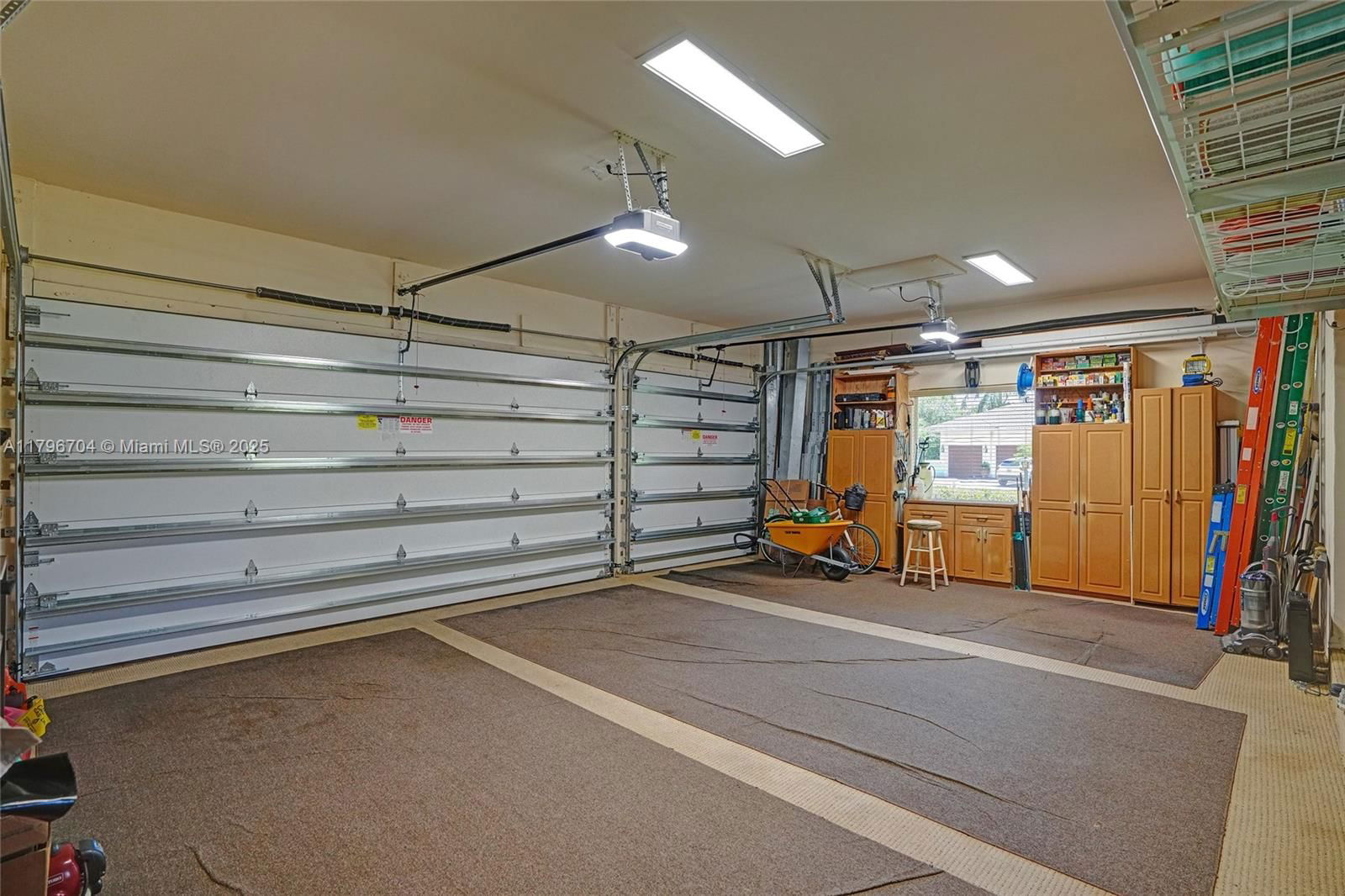 Real estate property located at 10233 66th Dr, Broward, Fox Ridge Estates, Parkland, FL