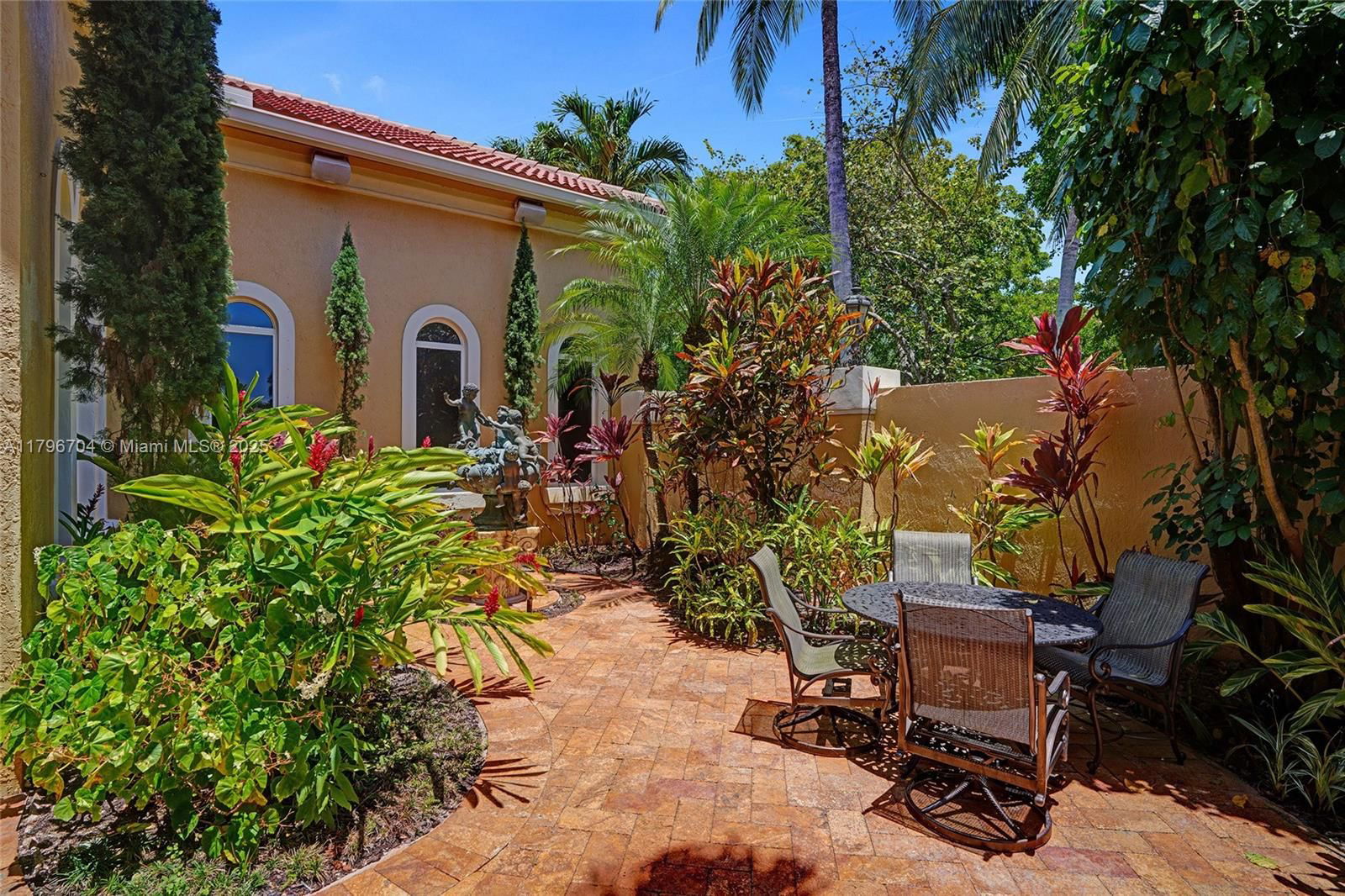 Real estate property located at 10233 66th Dr, Broward, Fox Ridge Estates, Parkland, FL