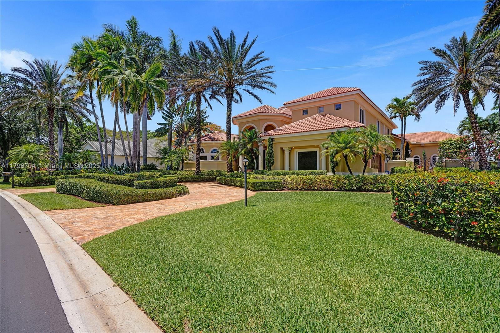 Real estate property located at 10233 66th Dr, Broward, Fox Ridge Estates, Parkland, FL