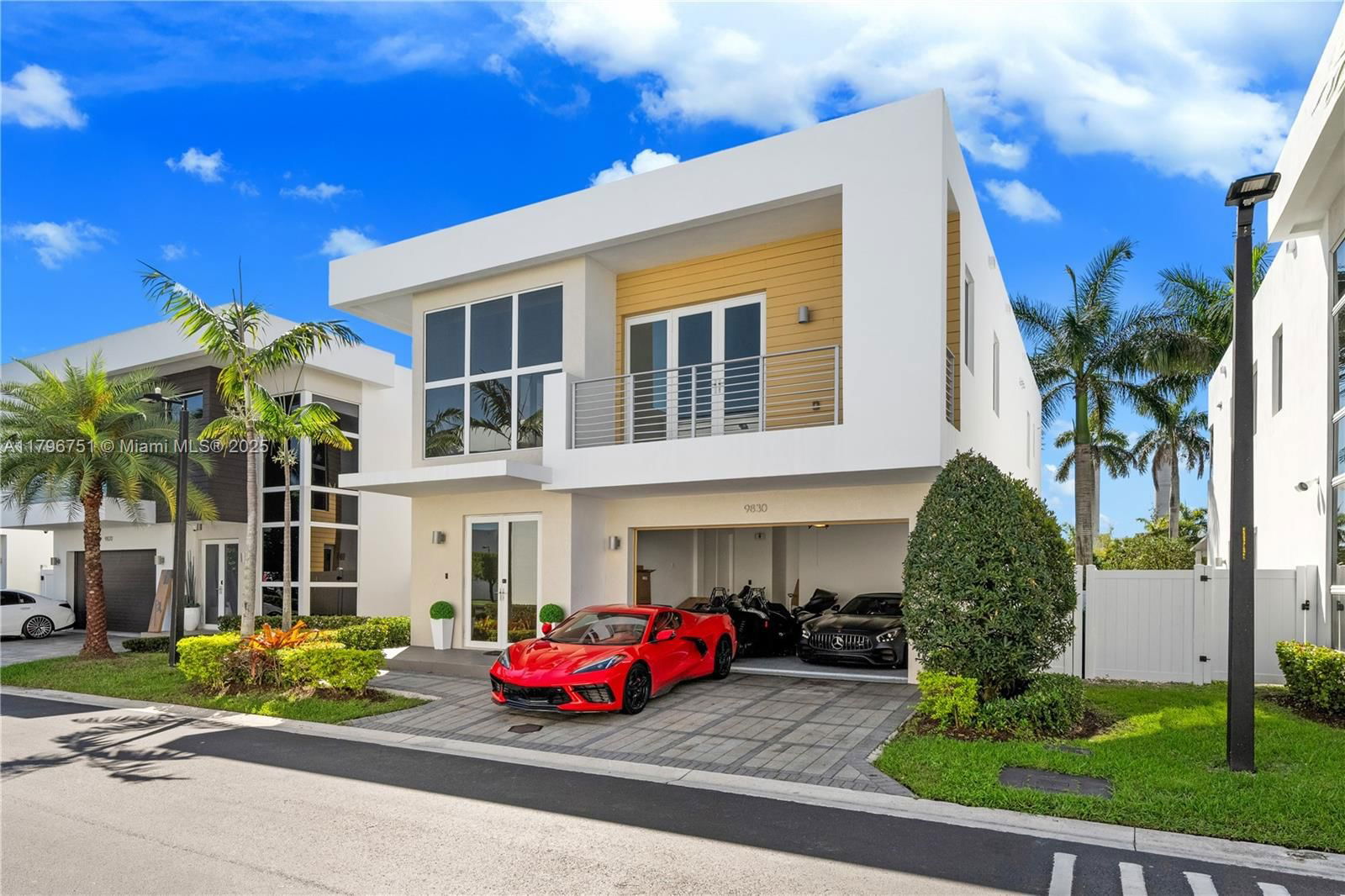 Real estate property located at 9830 74th Ter, Miami-dade, Doral Commons Residential, Doral, FL