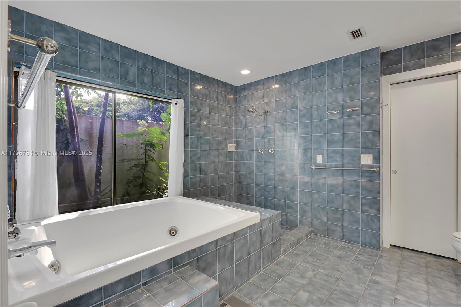 Real estate property located at 7605 160th Ter, Miami-dade, Lilgerdon Estates, Palmetto Bay, FL