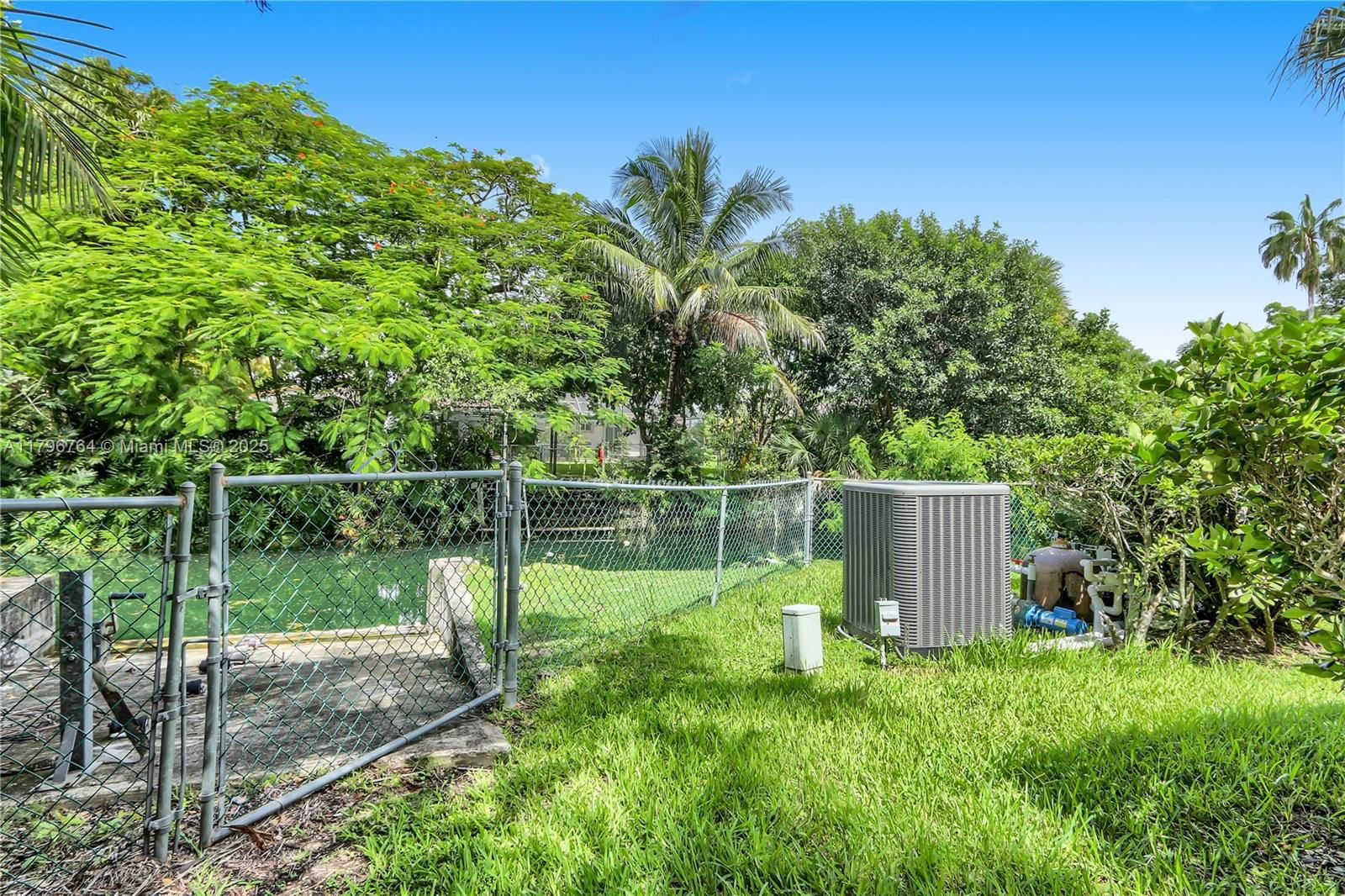 Real estate property located at 7605 160th Ter, Miami-dade, Lilgerdon Estates, Palmetto Bay, FL