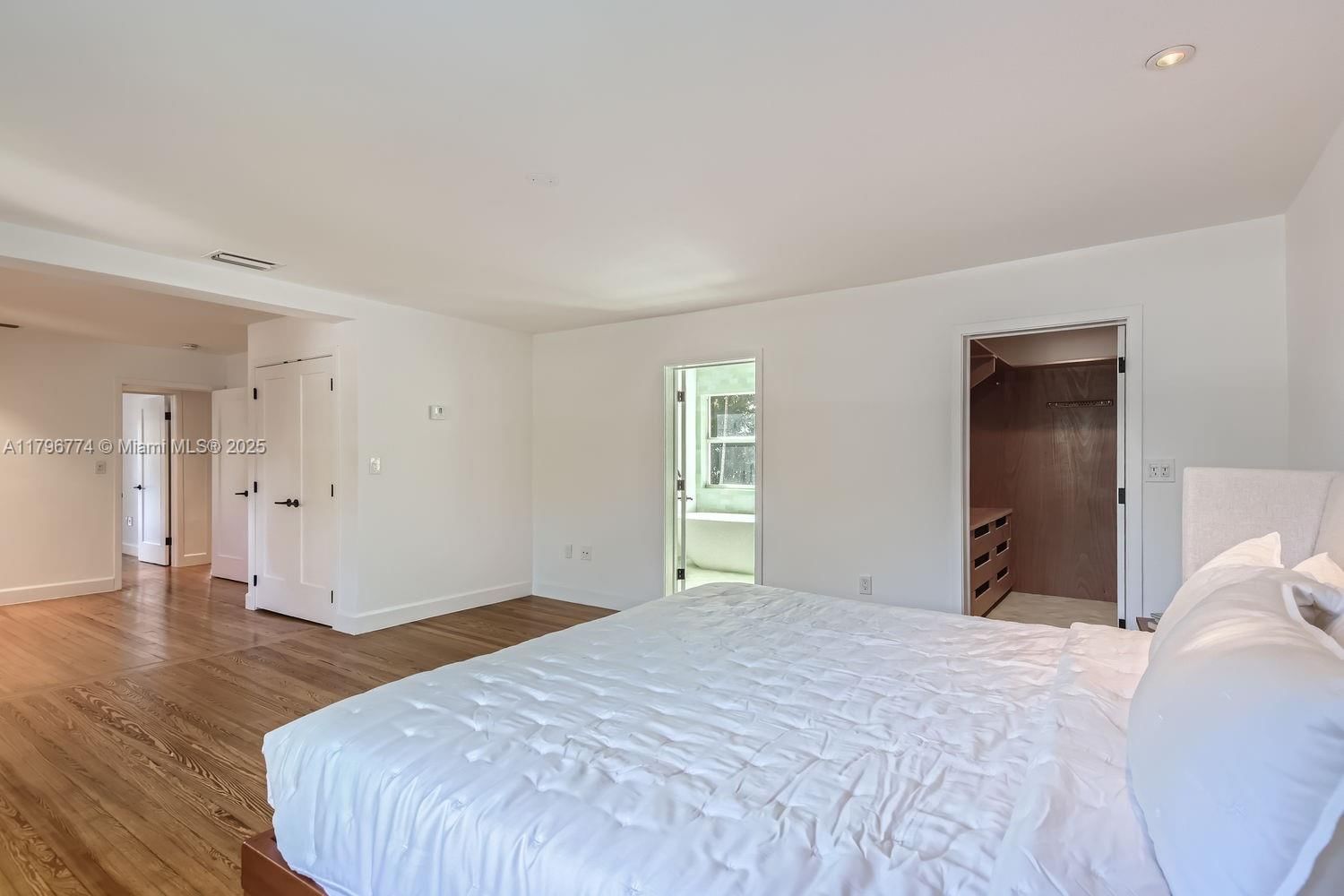 Real estate property located at 5812 Alton Rd, Miami-dade, La Gorce Golf Sub, Miami Beach, FL