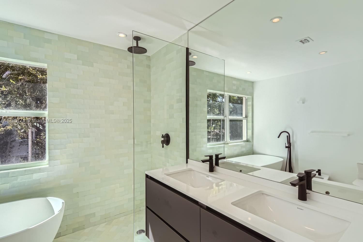 Real estate property located at 5812 Alton Rd, Miami-dade, La Gorce Golf Sub, Miami Beach, FL
