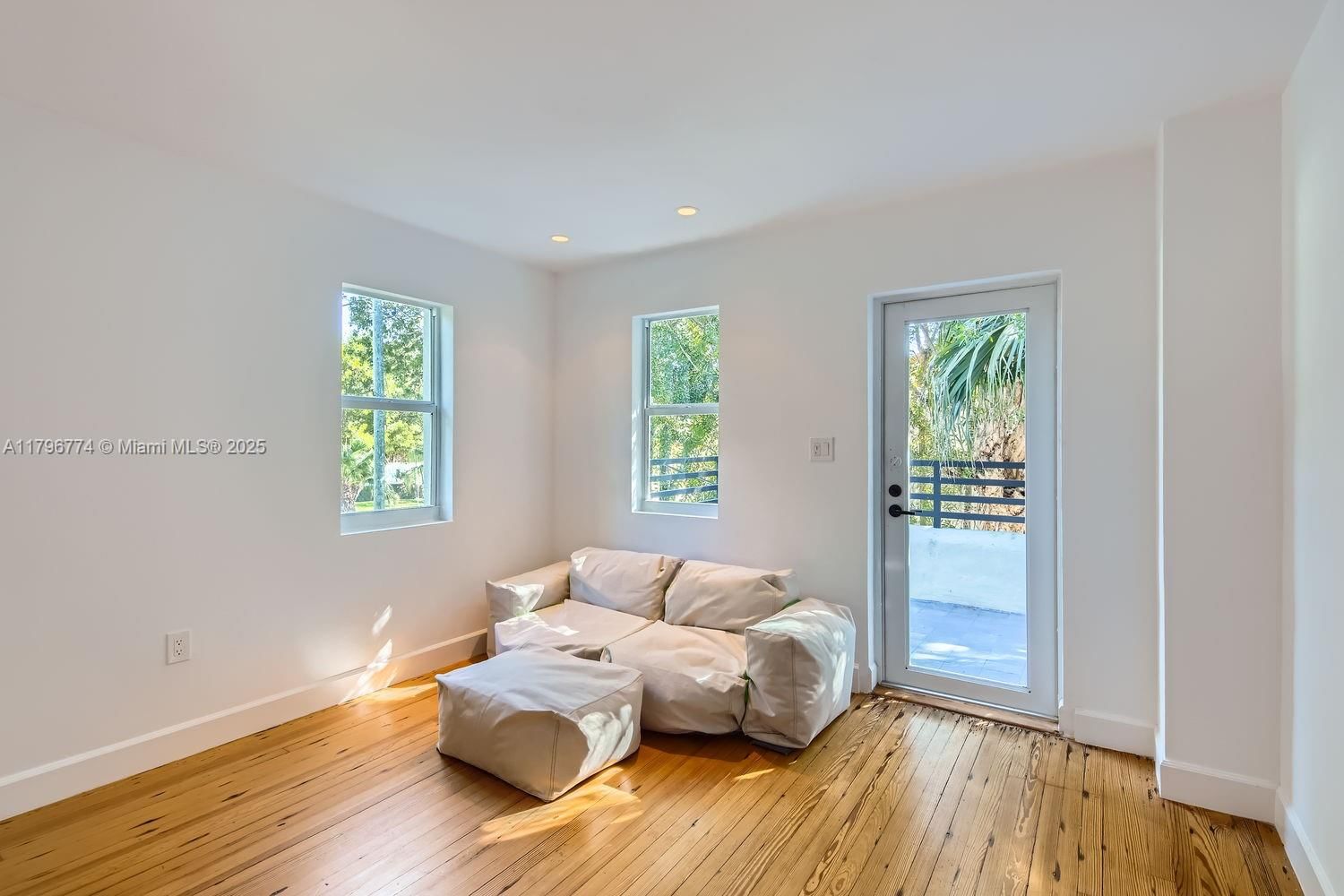 Real estate property located at 5812 Alton Rd, Miami-dade, La Gorce Golf Sub, Miami Beach, FL