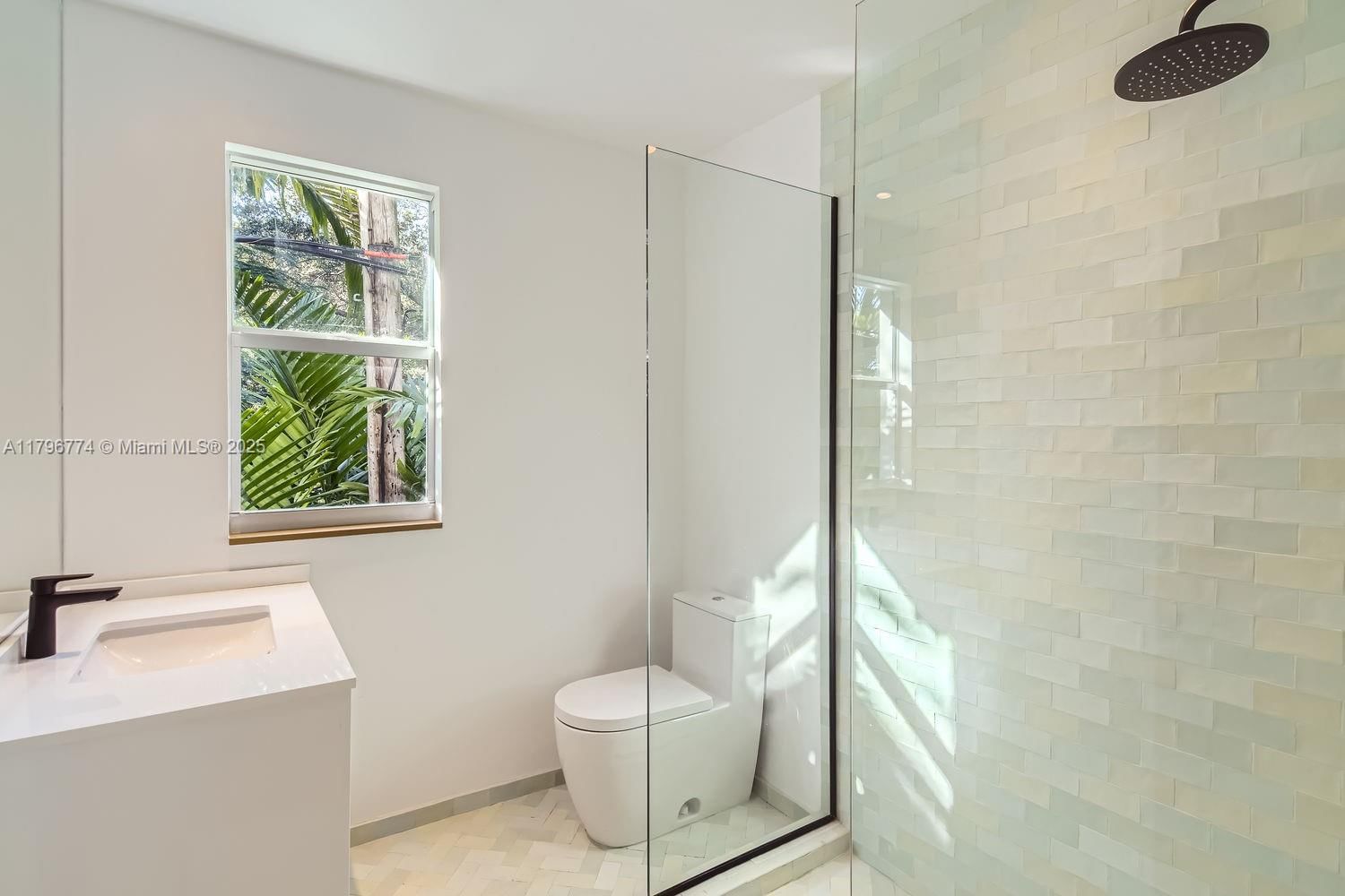 Real estate property located at 5812 Alton Rd, Miami-dade, La Gorce Golf Sub, Miami Beach, FL