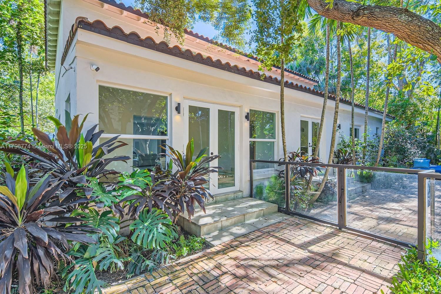 Real estate property located at 5812 Alton Rd, Miami-dade, La Gorce Golf Sub, Miami Beach, FL