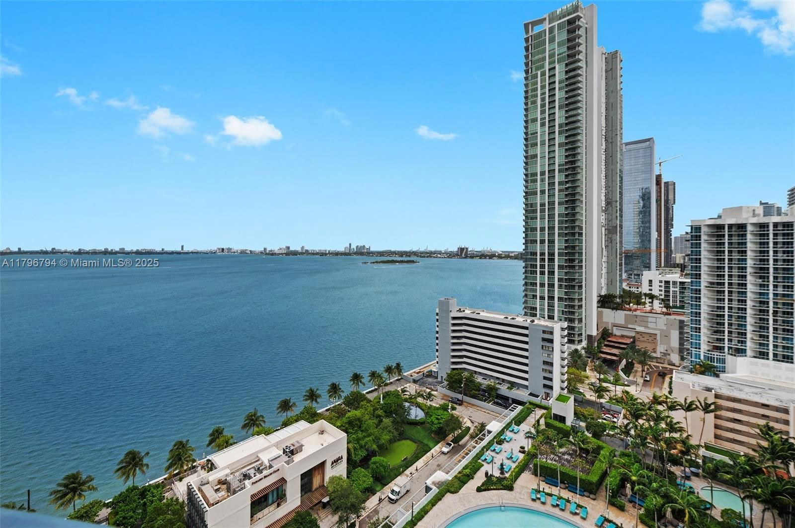 Real estate property located at 650 32nd St #1904, Miami-dade, Paraiso Bay Condo, Miami, FL