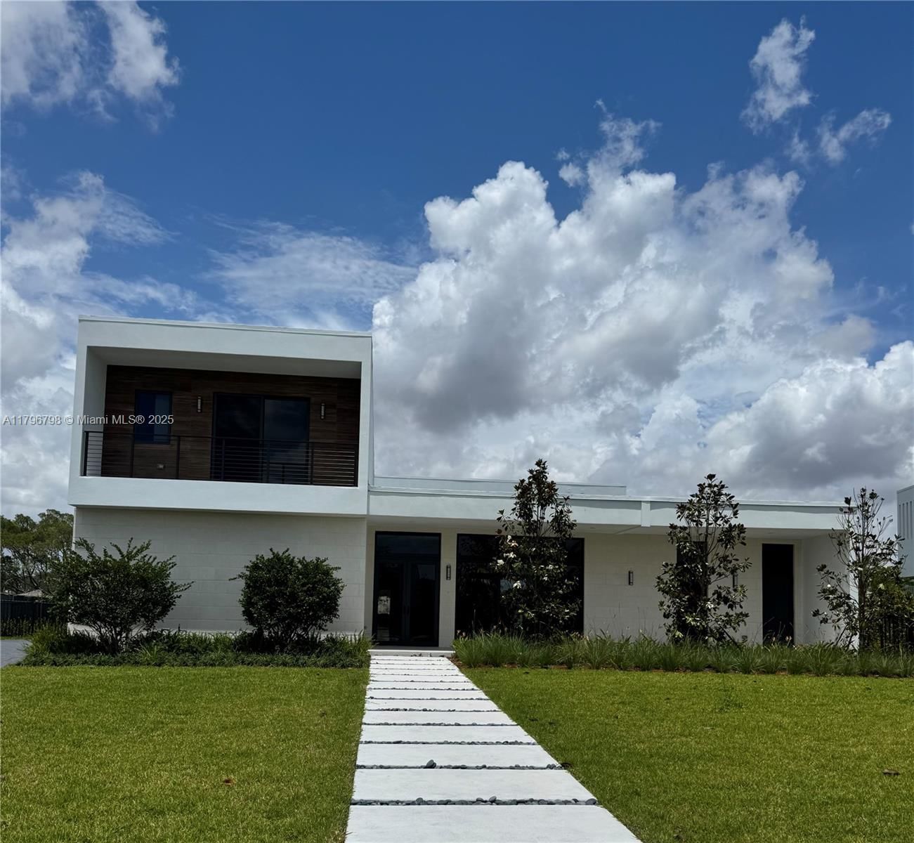 Real estate property located at , Broward, Botaniko Weston, Weston, FL