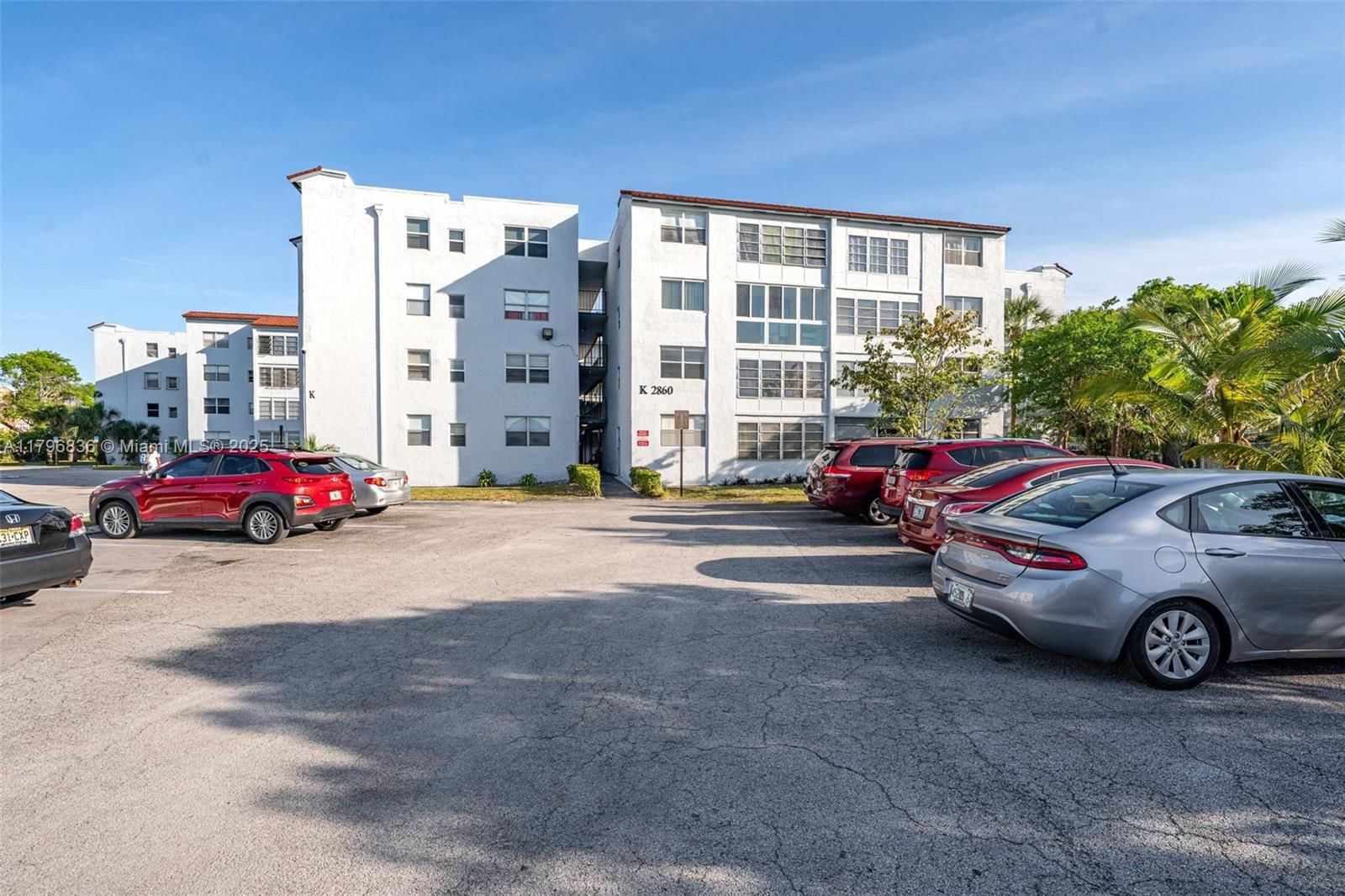 Real estate property located at 2860 Somerset Dr #101K, Broward, Somerset At Lauderdale, Lauderdale Lakes, FL