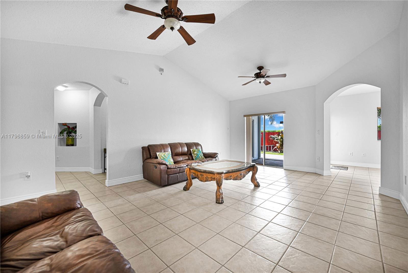 Real estate property located at 14576 161st Pl, Miami-dade, Roseway Sub, Miami, FL
