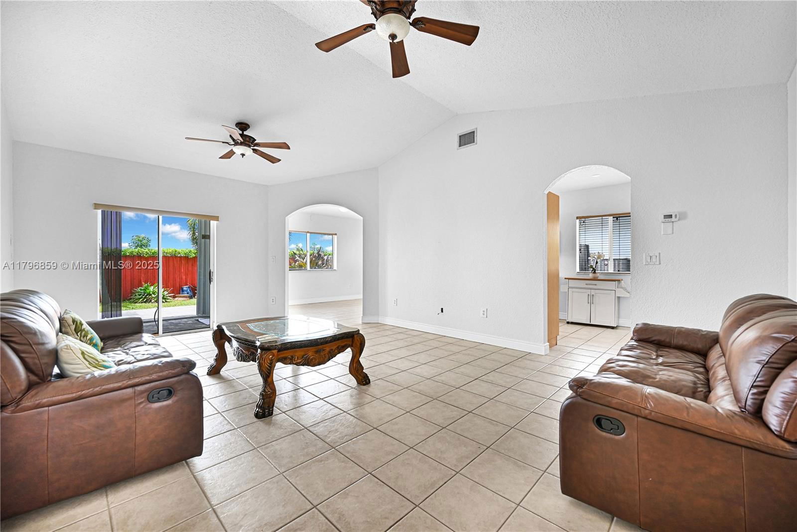 Real estate property located at 14576 161st Pl, Miami-dade, Roseway Sub, Miami, FL