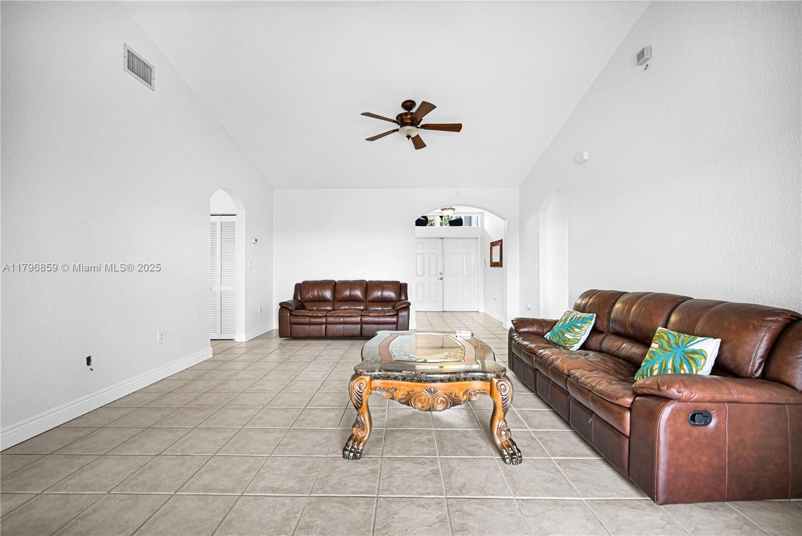 Real estate property located at 14576 161st Pl, Miami-dade, Roseway Sub, Miami, FL
