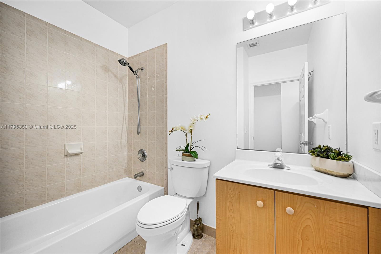 Real estate property located at 14576 161st Pl, Miami-dade, Roseway Sub, Miami, FL