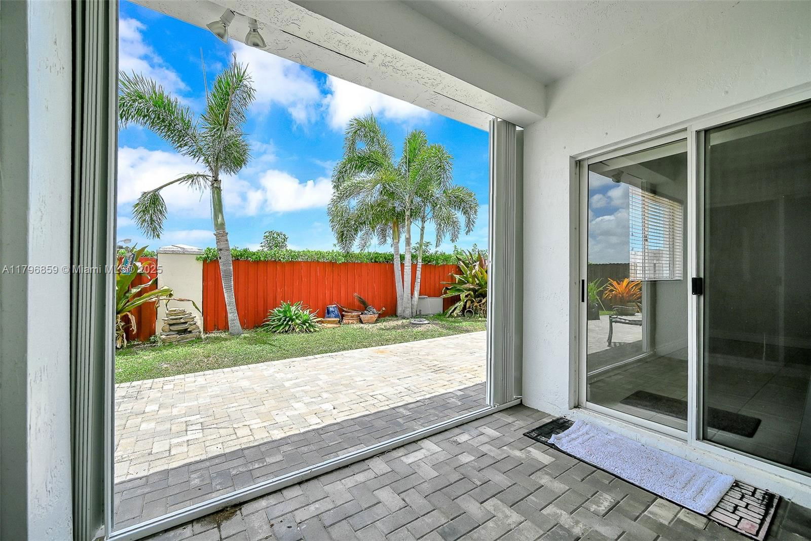 Real estate property located at 14576 161st Pl, Miami-dade, Roseway Sub, Miami, FL