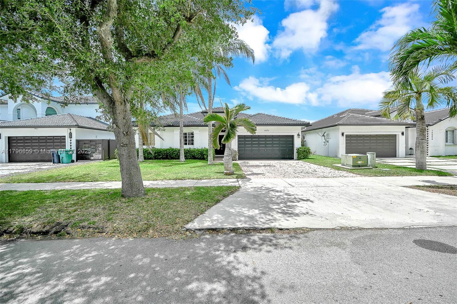Real estate property located at 14576 161st Pl, Miami-dade, Roseway Sub, Miami, FL