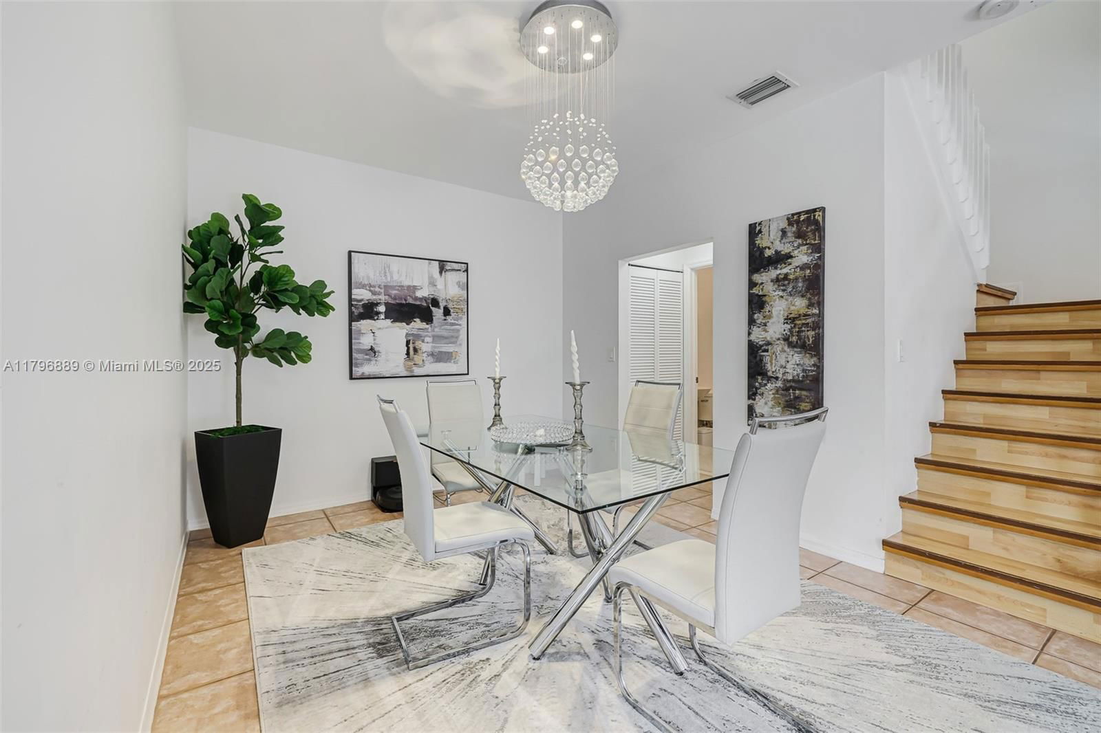 Real estate property located at 1110 Canella Ln, Broward, West Lake Village Plat, Hollywood, FL