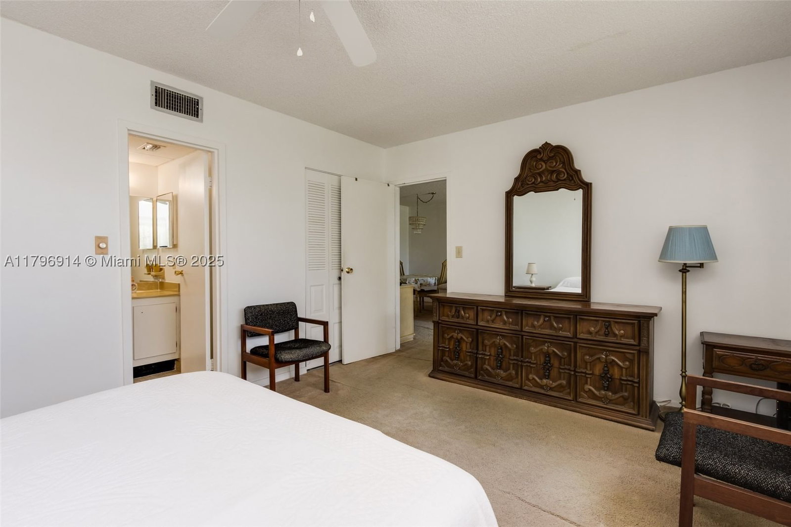 Real estate property located at 1005 Country Club Dr #307, Broward, Oriole Golf & Tennis Club, Margate, FL