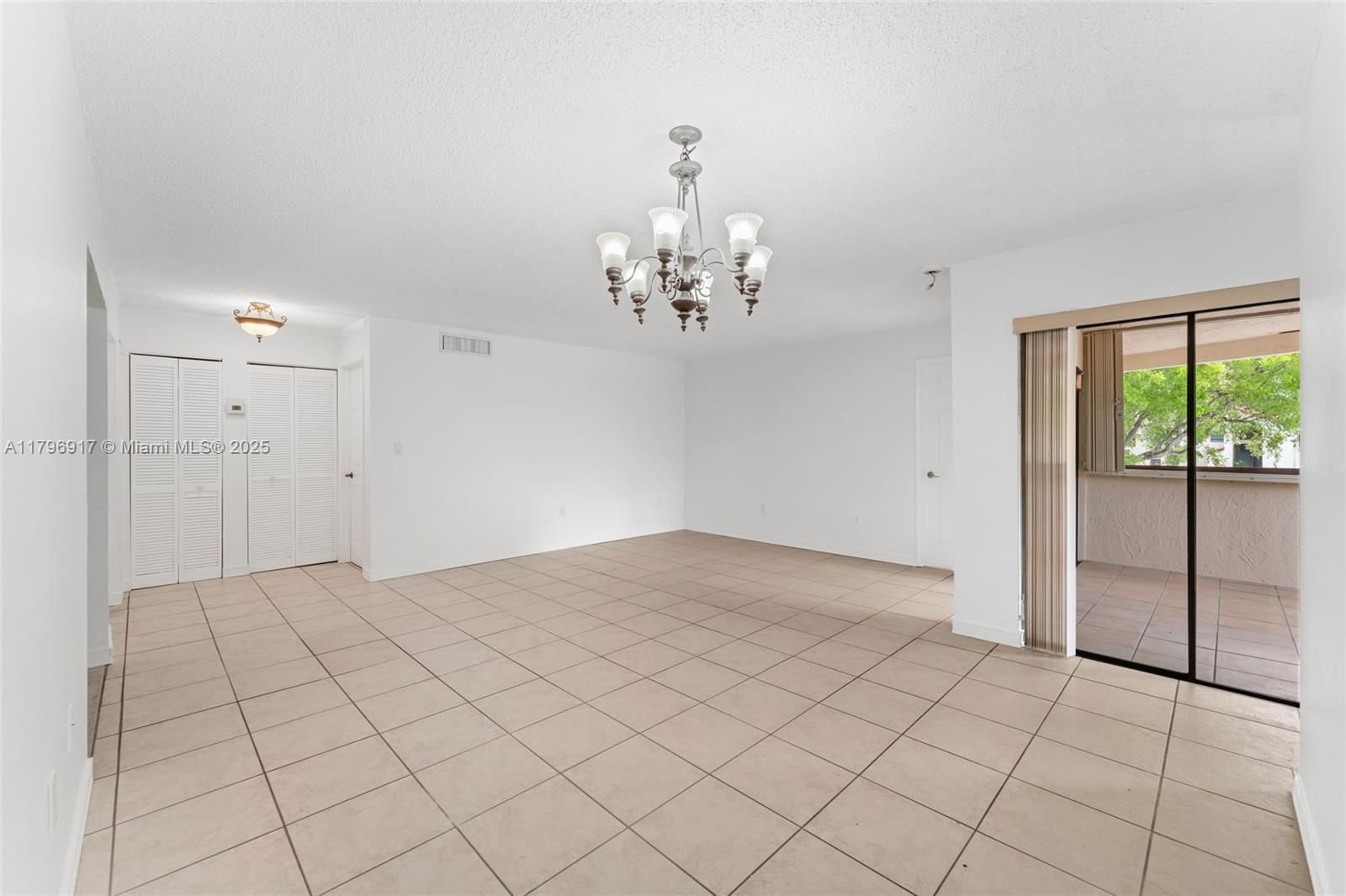 Real estate property located at 9040 125th Ave D202, Miami-dade, Kenland Bend South Condo, Miami, FL