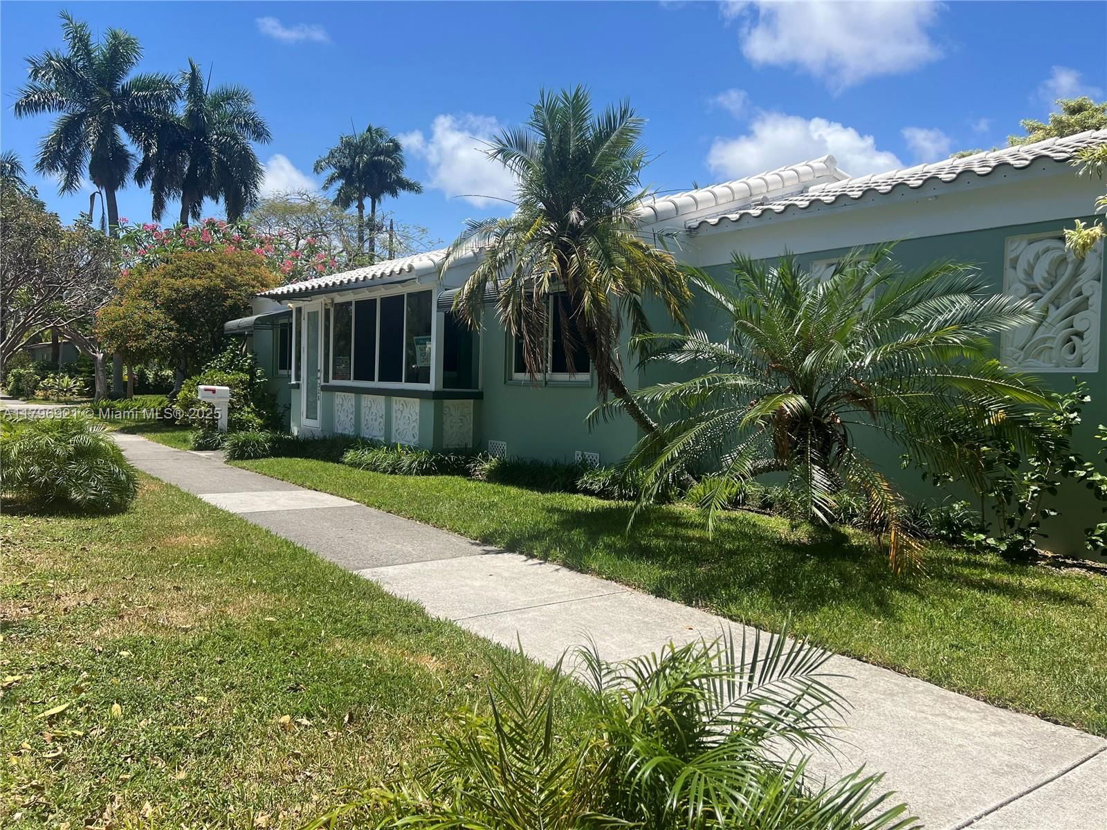 Real estate property located at 326 14th, Broward, Hollywood, Hollywood, FL