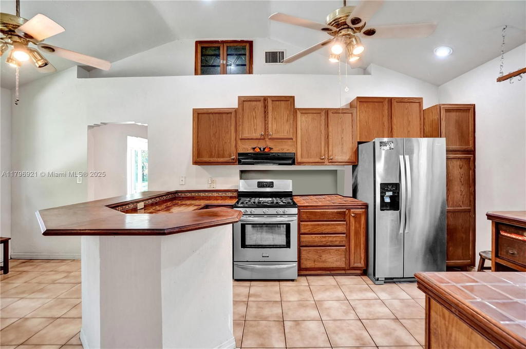 Real estate property located at 326 14th Ave, Broward, Hollywood, Hollywood, FL
