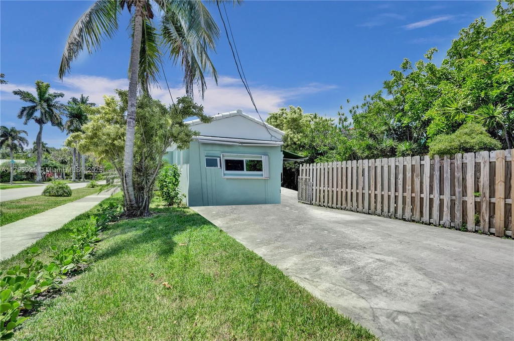 Real estate property located at 326 14th Ave, Broward, Hollywood, Hollywood, FL