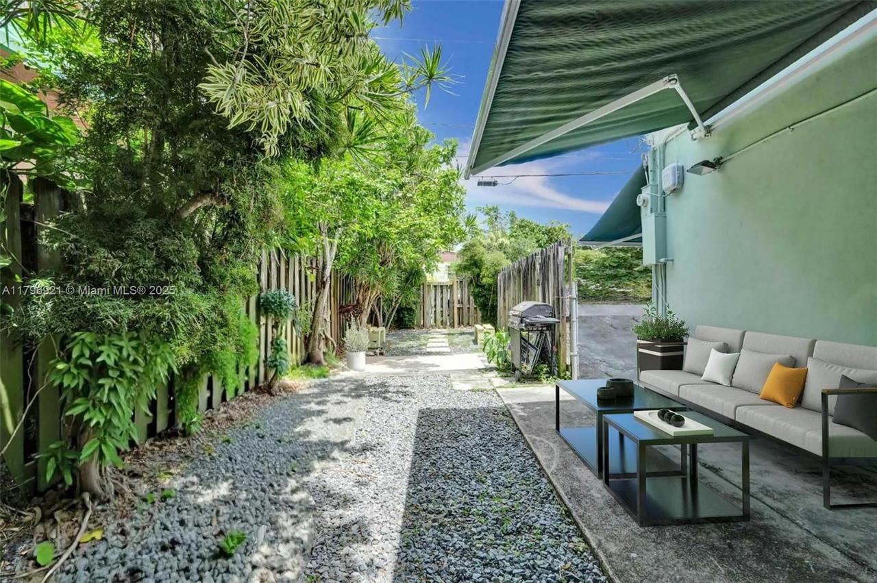 Real estate property located at 326 14th Ave, Broward, Hollywood, Hollywood, FL