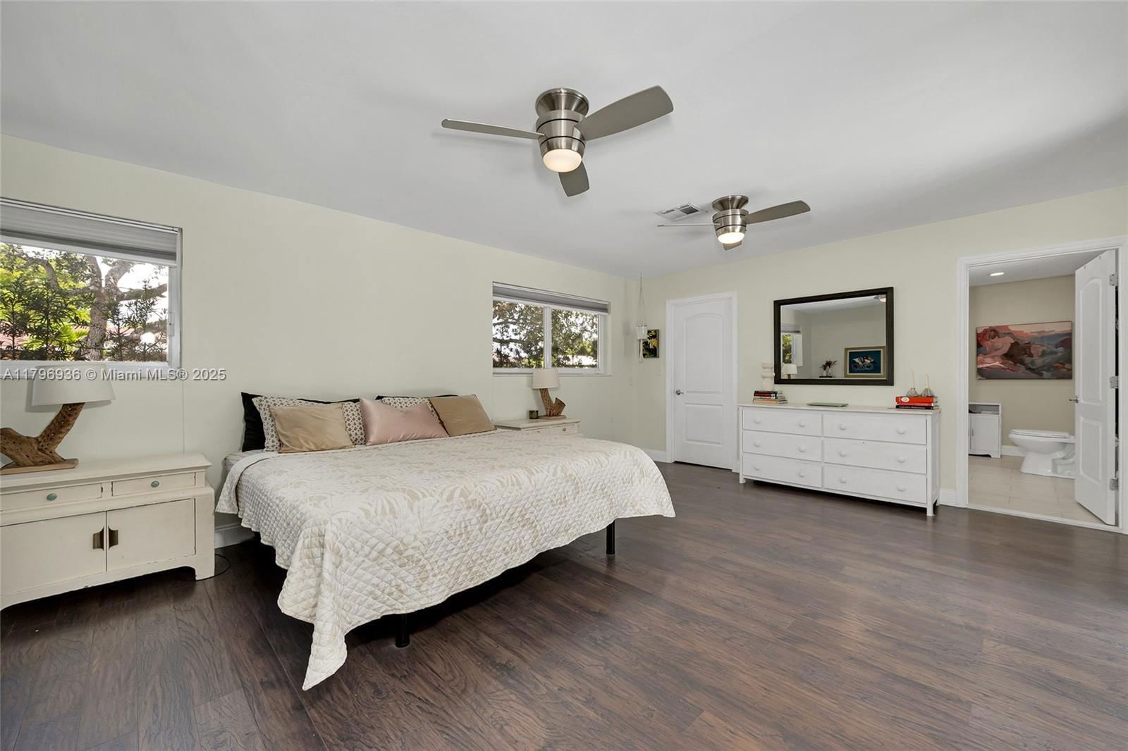 Real estate property located at 2221 46th Ave, Broward, Hollywood Hills, Hollywood, FL