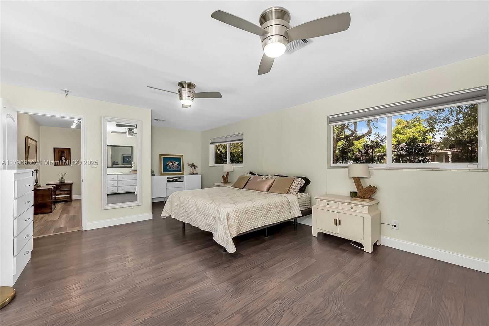 Real estate property located at 2221 46th Ave, Broward, Hollywood Hills, Hollywood, FL