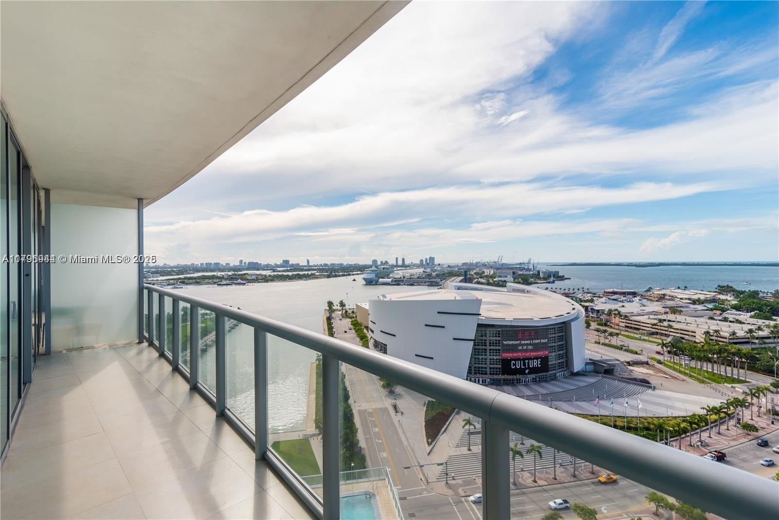Real estate property located at 888 Biscayne Blvd #2103, Miami-dade, Marinablue Condo, Miami, FL