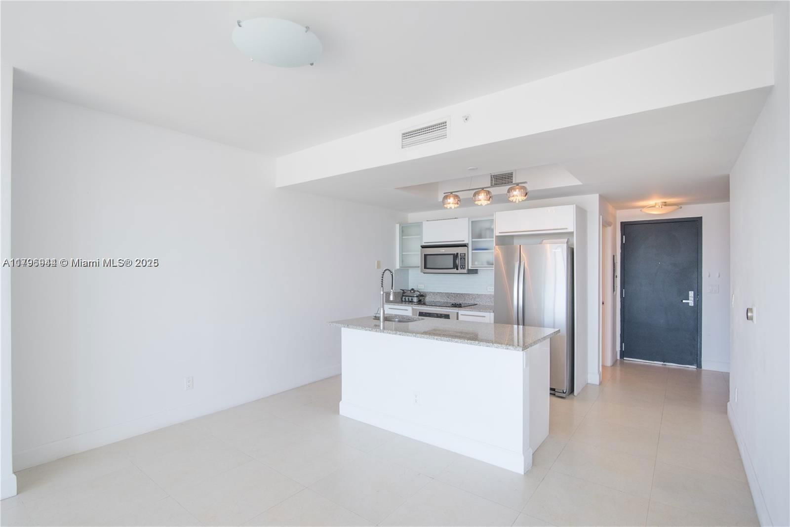 Real estate property located at 888 Biscayne Blvd #2103, Miami-dade, Marinablue Condo, Miami, FL