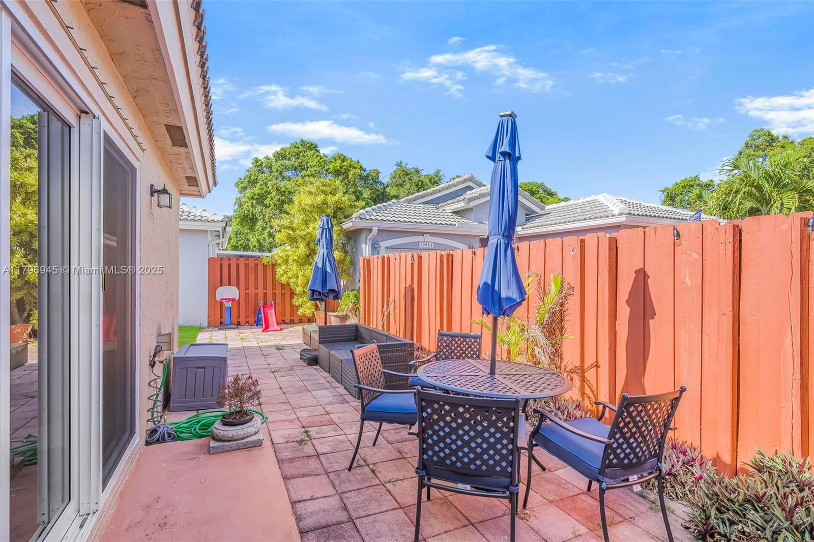 Real estate property located at 13961 150th Ct, Miami-dade, Brightons Meadow Landings, Miami, FL
