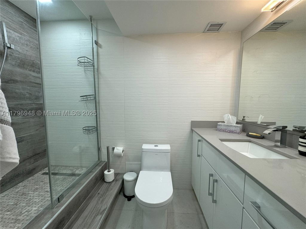 Real estate property located at 9500 Bay Harbor Dr #6B, Miami-dade, St Regis Apts Condo, Bay Harbor Islands, FL