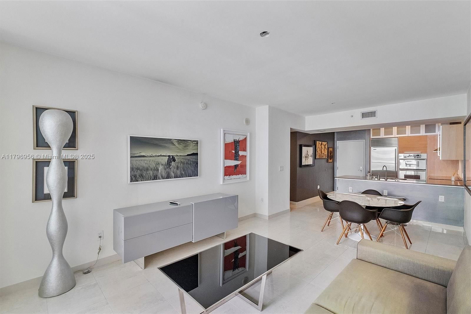 Real estate property located at 218 14th St #1804, Miami-dade, The Emerald At Brickell C, Miami, FL