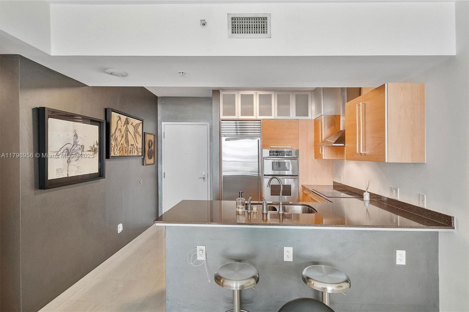 Real estate property located at 218 14th St #1804, Miami-dade, The Emerald At Brickell C, Miami, FL