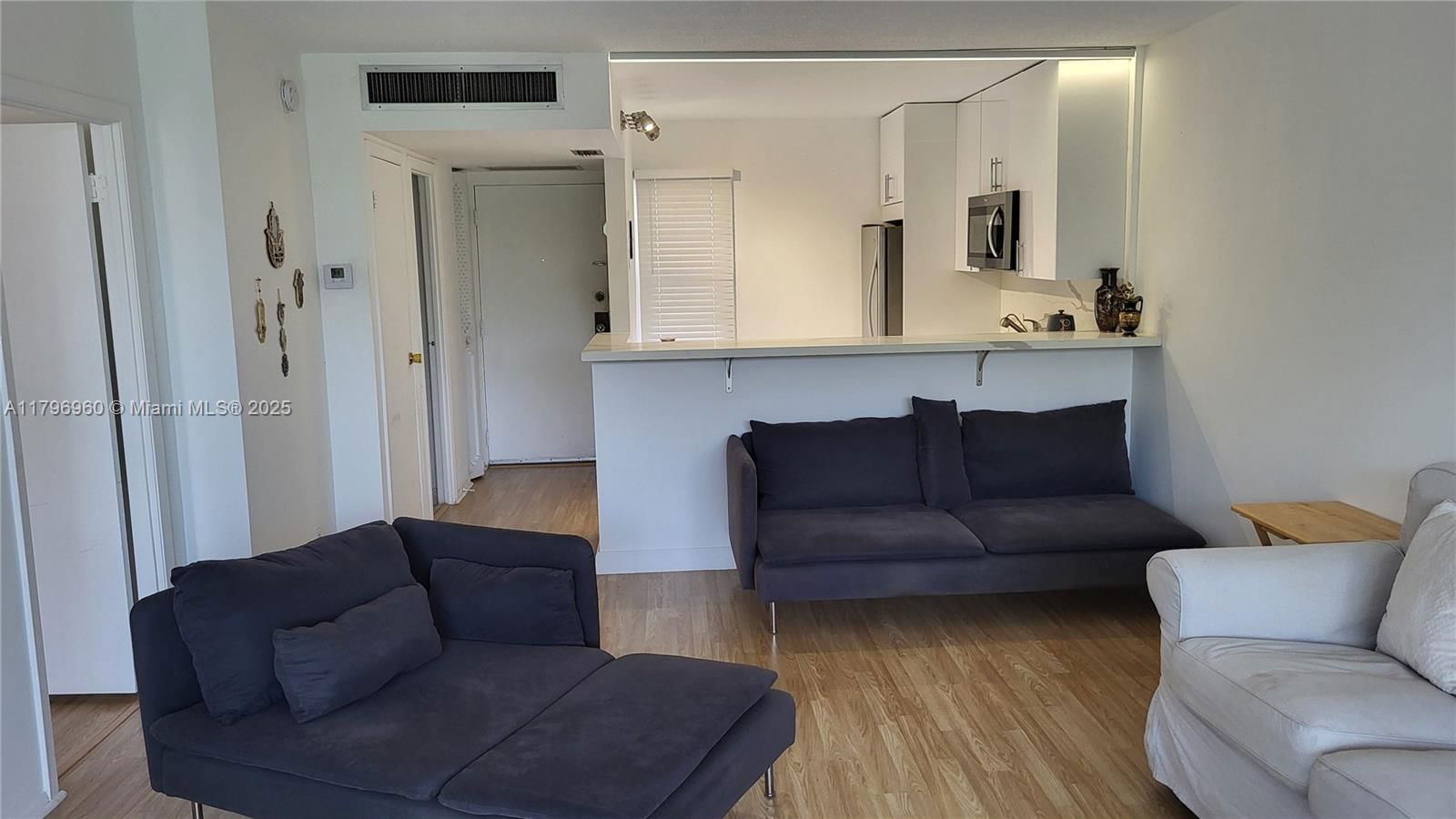 Real estate property located at 3401 Country Club Dr #410, Miami-dade, Ensenada Condo Bldg E-i, Aventura, FL