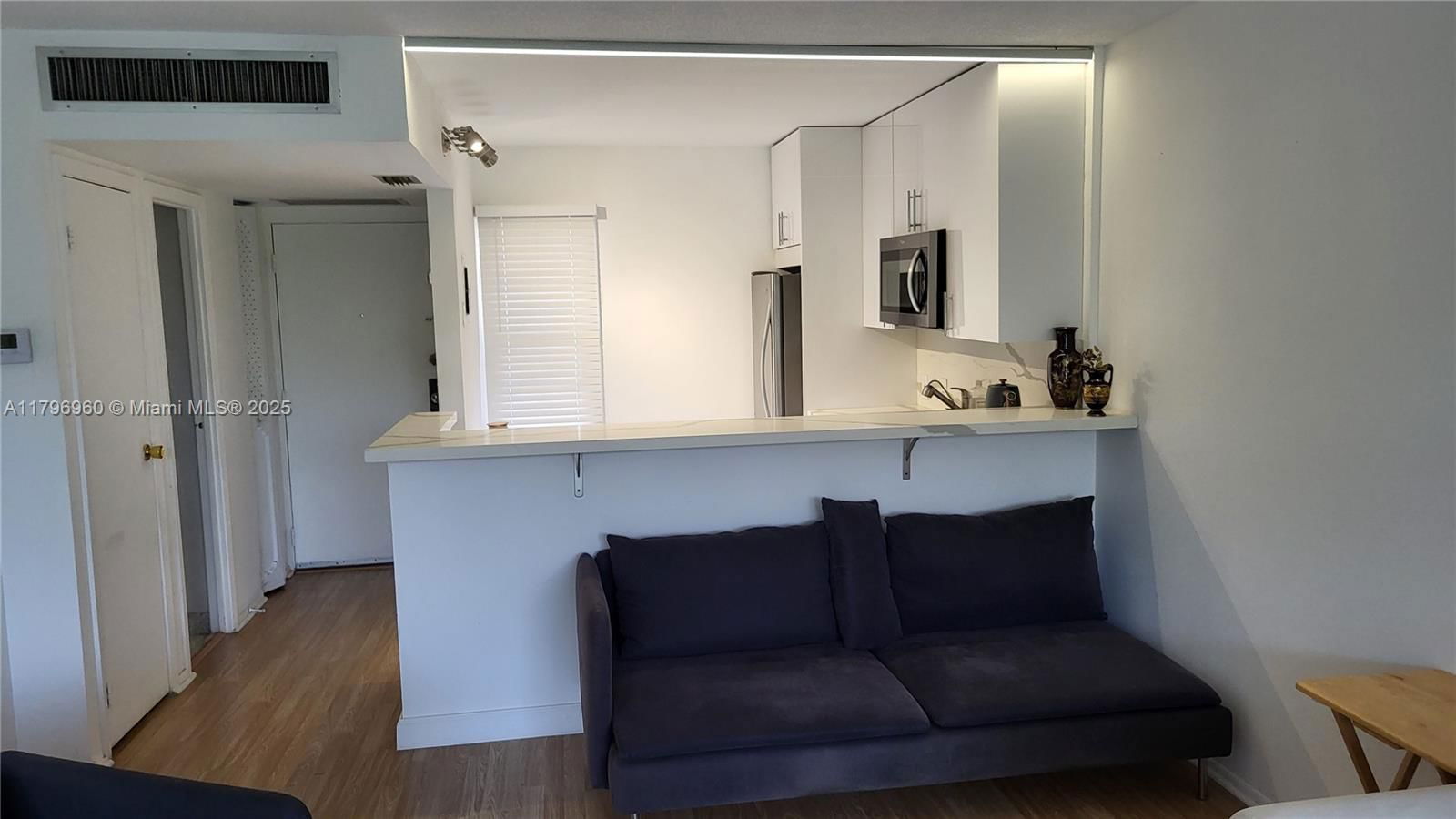 Real estate property located at 3401 Country Club Dr #410, Miami-dade, Ensenada Condo Bldg E-i, Aventura, FL