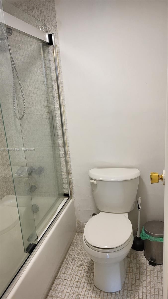 Real estate property located at 3401 Country Club Dr #410, Miami-dade, Ensenada Condo Bldg E-i, Aventura, FL