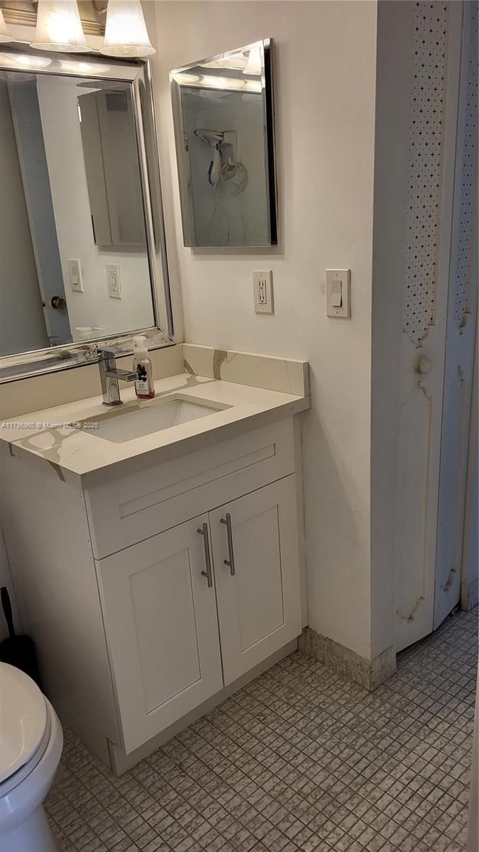 Real estate property located at 3401 Country Club Dr #410, Miami-dade, Ensenada Condo Bldg E-i, Aventura, FL