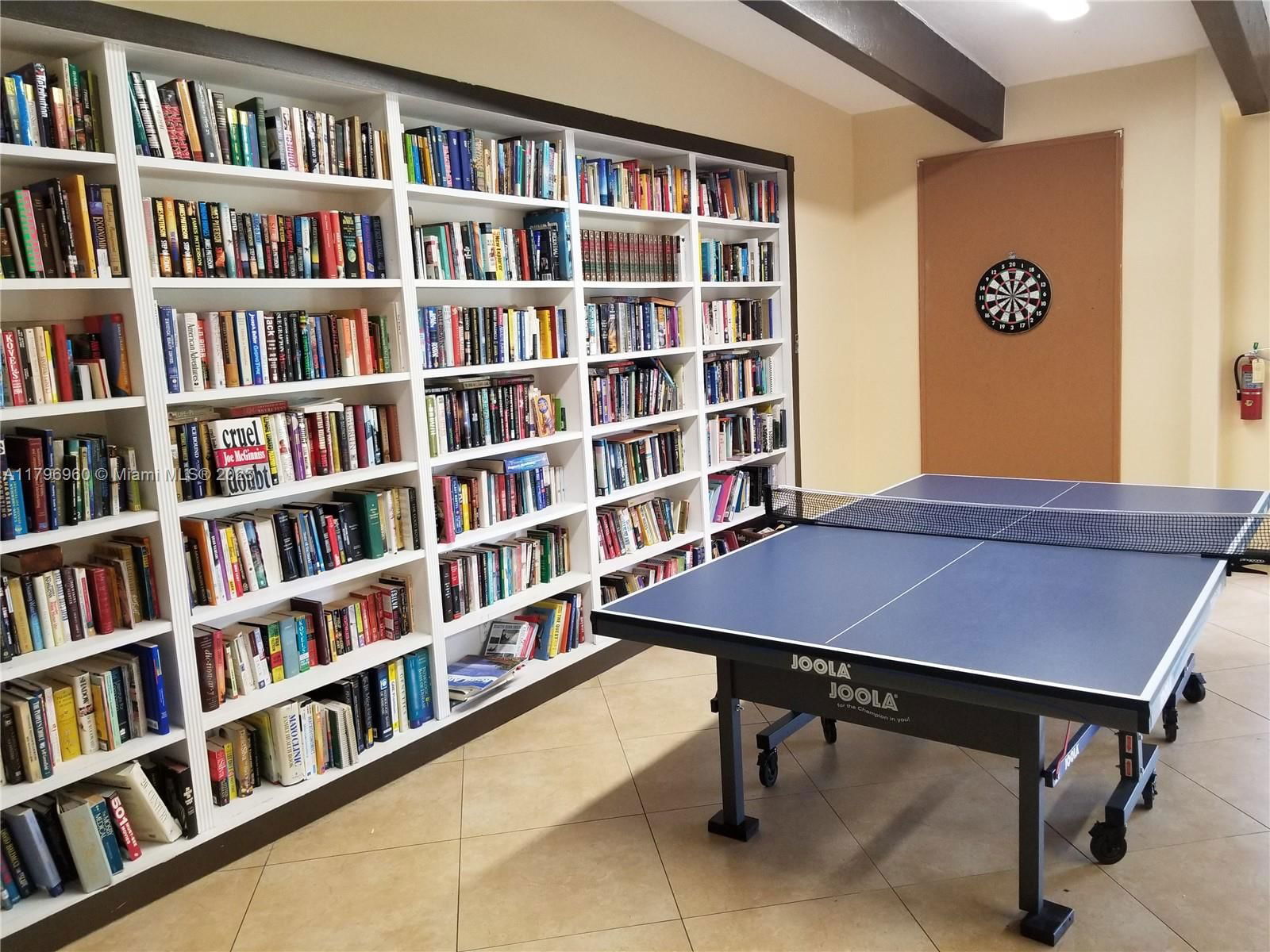 Real estate property located at 3401 Country Club Dr #410, Miami-dade, Ensenada Condo Bldg E-i, Aventura, FL
