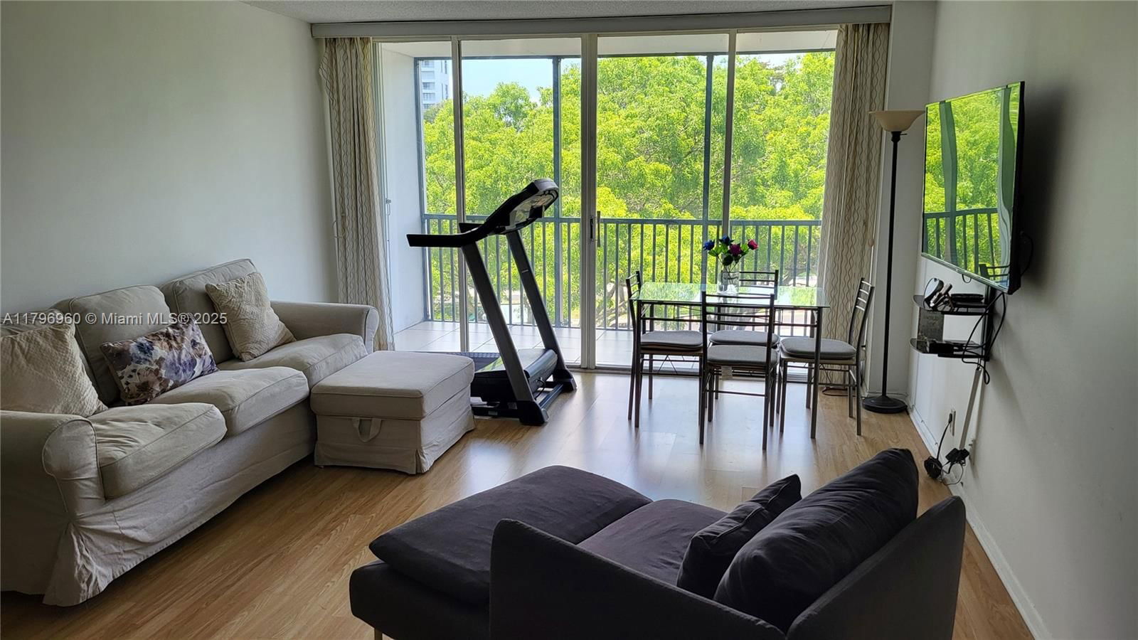 Real estate property located at 3401 Country Club Dr #410, Miami-dade, Ensenada Condo Bldg E-i, Aventura, FL