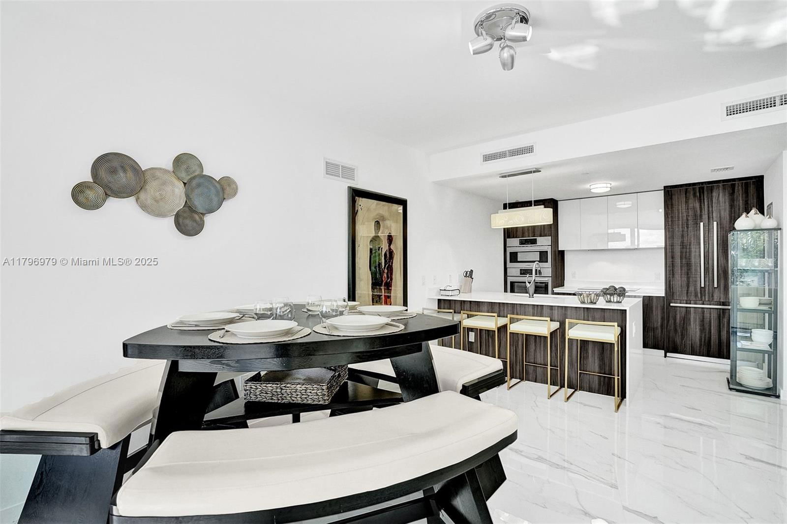 Real estate property located at 488 18th St #208, Miami-dade, Aria On The Bay Condo, Miami, FL