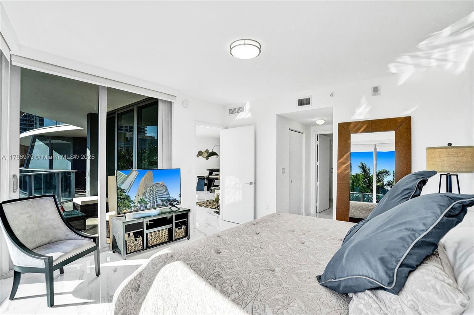 Real estate property located at 488 18th St #208, Miami-dade, Aria On The Bay Condo, Miami, FL