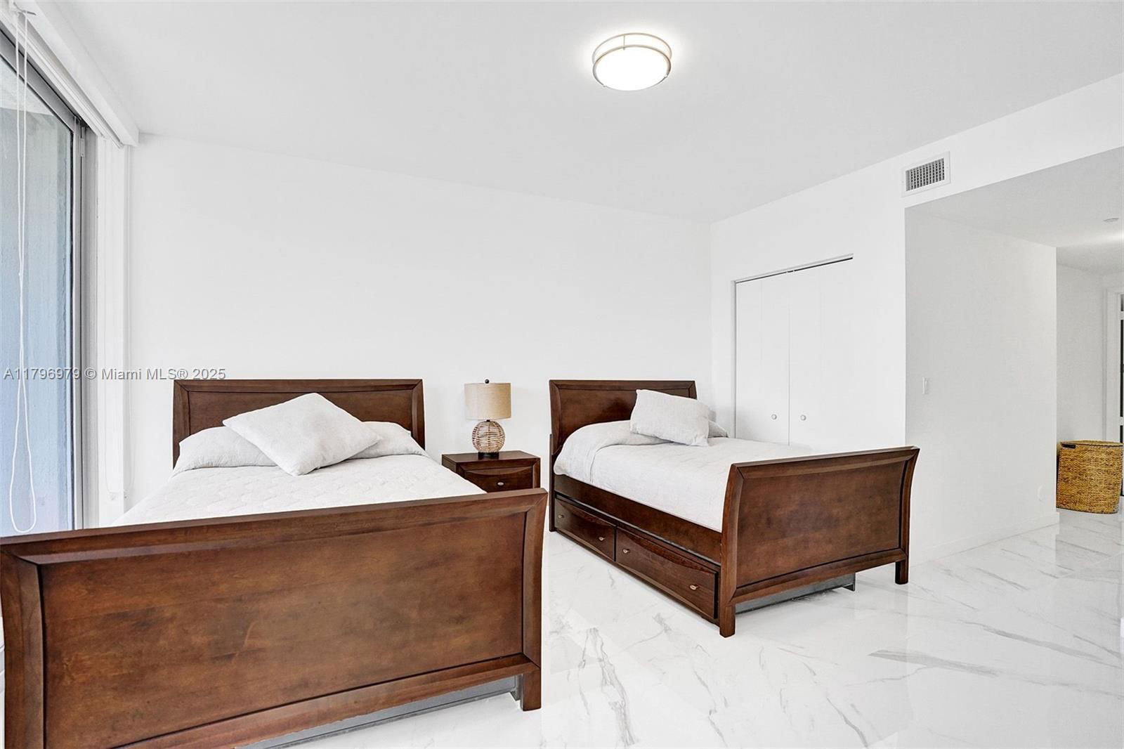 Real estate property located at 488 18th St #208, Miami-dade, Aria On The Bay Condo, Miami, FL